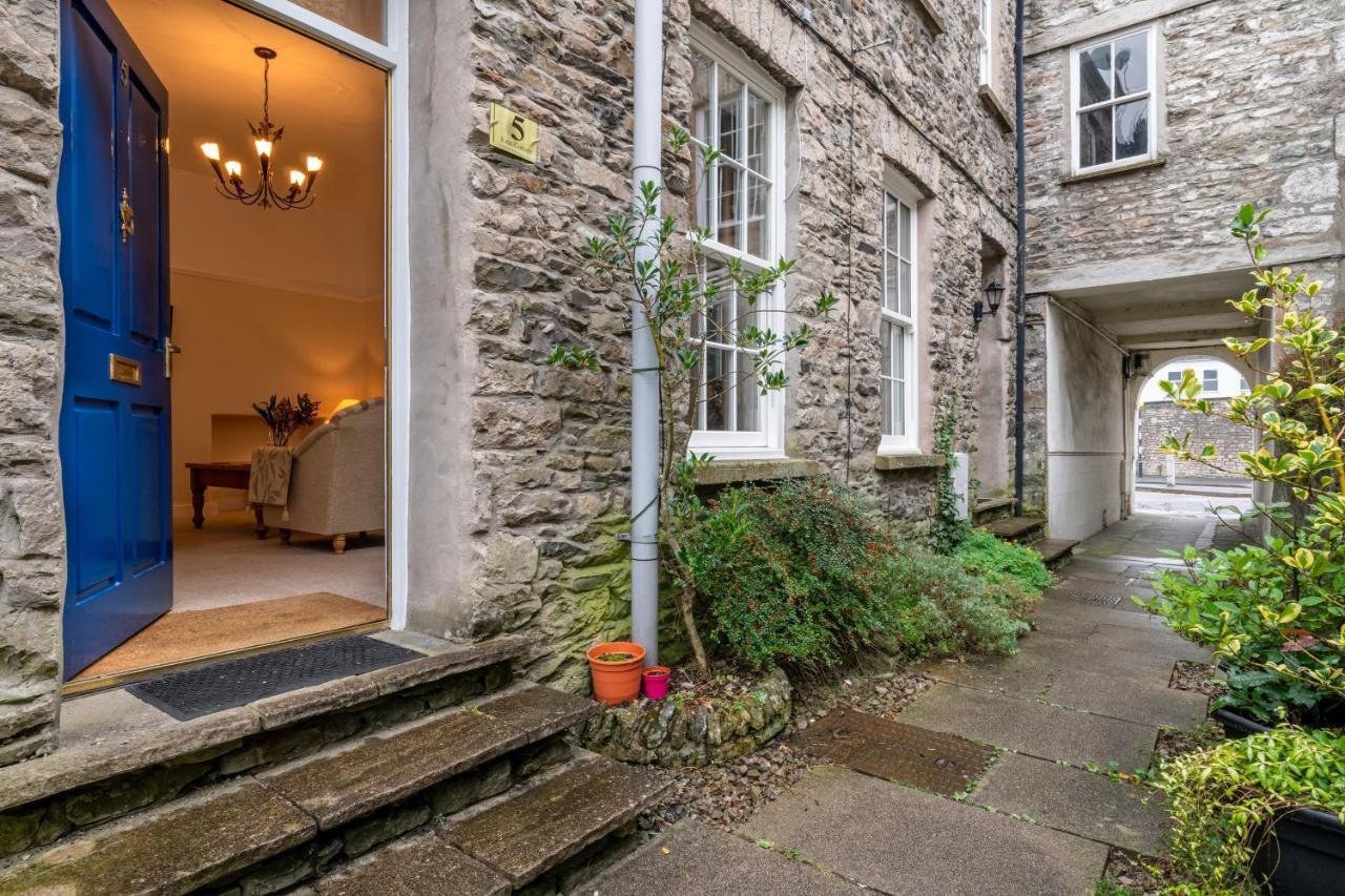 Kent Cottage - Town Centre, With Parking Kendal Esterno foto